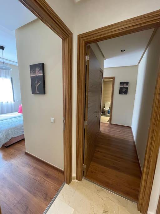 Chic & Cosy Flat Near Airport Lockbox Fast Wifi Appartement Nouaceur Buitenkant foto