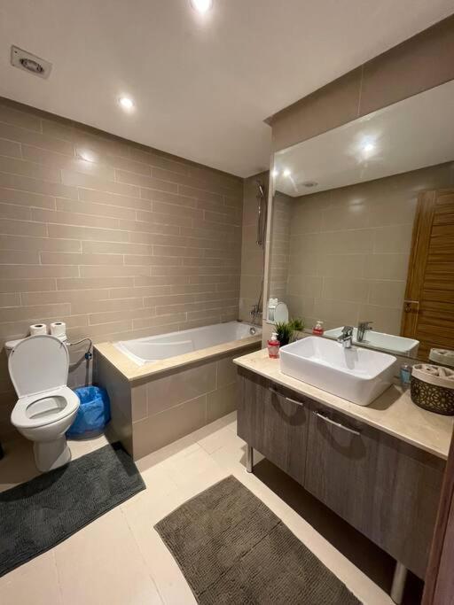 Chic & Cosy Flat Near Airport Lockbox Fast Wifi Appartement Nouaceur Buitenkant foto