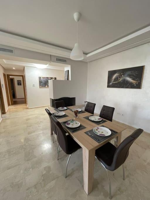 Chic & Cosy Flat Near Airport Lockbox Fast Wifi Appartement Nouaceur Buitenkant foto